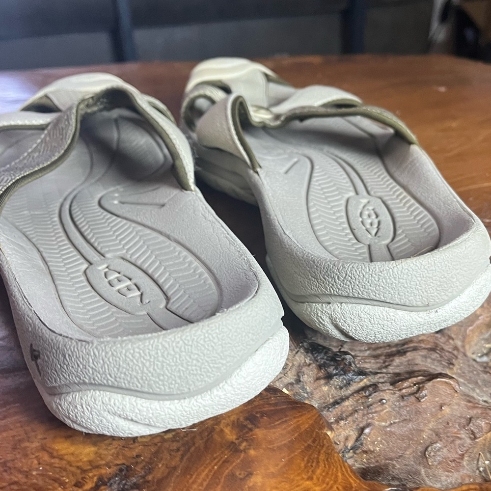 KEEN Women’s Bali Slide Sandal Size 10 - Picture 10 of 11